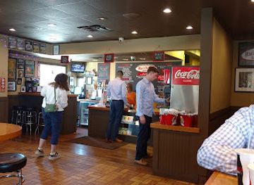 maine/bangor/restaurant/moe-s-original-bbq-restaurant-catering-bangor