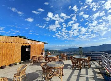 india/himalayas/restaurant/himalaya-view-restaurant