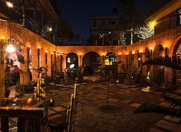 nepal/patan/restaurant/weavers-inn