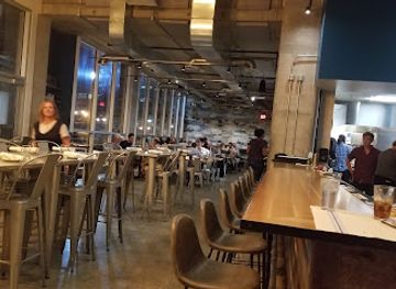 ohio/cincinnati/restaurant/crown-republic-gastropub