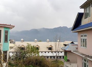 pakistan/makra-peak/restaurant/green-park-hotel