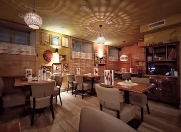 poland/warsaw/srodmiescie/restaurant/zapiecek