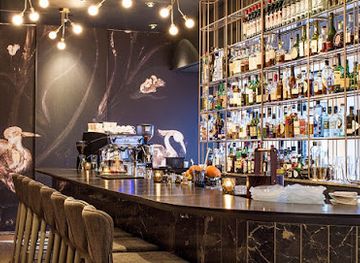 canada/central-canada/restaurant/alo