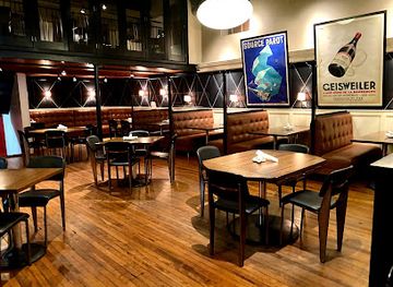 connecticut/hartford-county/restaurant/max-s-trumbull-kitchen