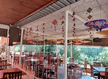 zimbabwe/bvumba-botanical-gardens/restaurant/chang-thai-restaurant