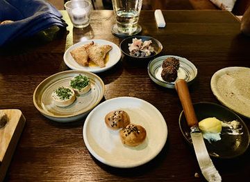 australia/sydney/restaurant/the-blue-door