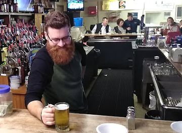 indiana/new-albany/restaurant/vic-s-cafe