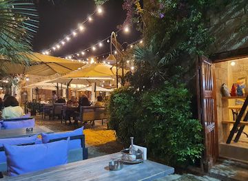 lebanon/byblos/restaurant/brouhaha-intown