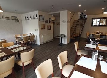 czechia/hradec-kralove/restaurant/cinska-restaurace-yipinxiang