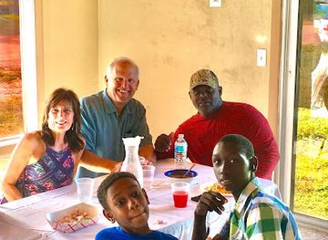 the-bahamas/cat-island/restaurant/j-r-s-restaurant