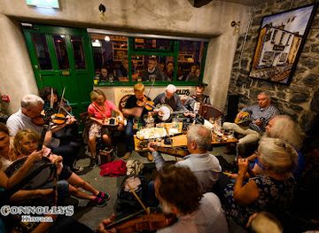 ireland/the-burren/restaurant/connollys-bar-and-restaurant