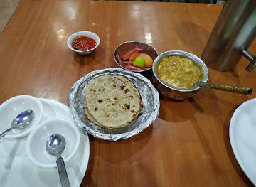 india/ganga-yamuna-doab/restaurant/chandralok-vaishno-dhaba