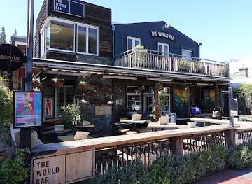 new-zealand/queenstown/restaurant/the-world-bar