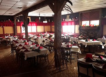 wisconsin/kettle-moraine-state-forest/restaurant/the-wisco-an-old-fashioned-supper-club