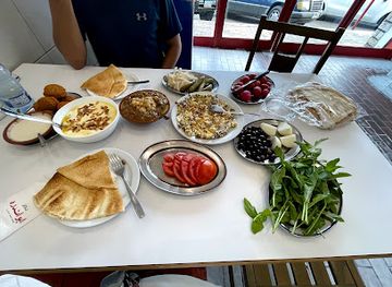 lebanon/keserwan-district/restaurant/falafel-abou-andre