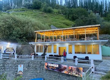 pakistan/hunza-valley/restaurant/bazouq-restaurant