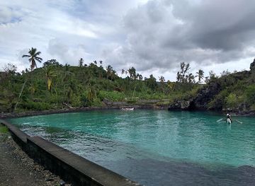 comoros/dziani-dzaha-crater-lake/restaurant/le-trou-du-prophete