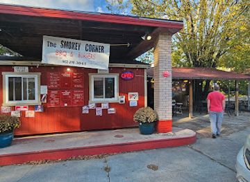 mississippi/holly-springs-national-forest/restaurant/smokey-corner