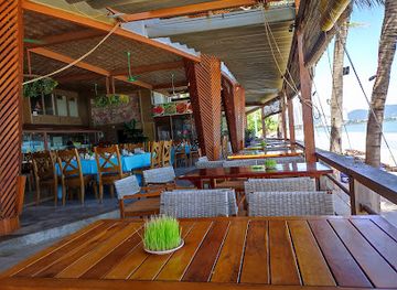 vietnam/nha-trang/tran-phu-beach/restaurant/bon-mua-park