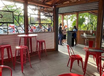 jamaica/cockpit-country/restaurant/sharkies-seafood-restaurant