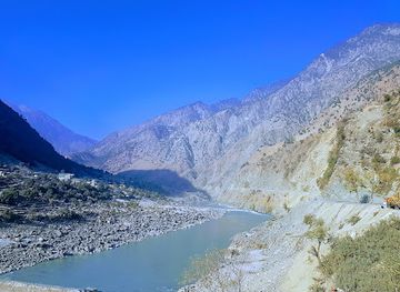 pakistan/kohistan/restaurant/natco-mountain-hotel