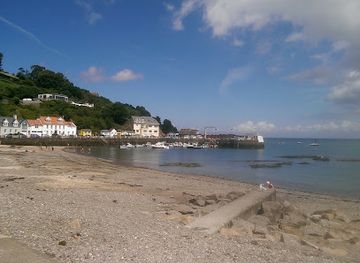 jersey/rozel-bay/restaurant/the-rozel-pub-dining