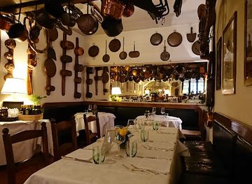 italy/lucca/restaurant/buca-di-sant-antonio