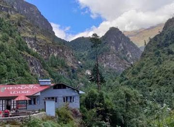nepal/everest-base-camp/restaurant/waterfall-view-restaurant