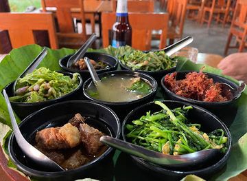 myanmar-burma/inle-lake/restaurant/pwe-taw-win-nature-s-restaurant