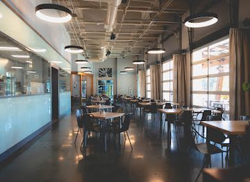 tennessee/ruby-falls/restaurant/common-table