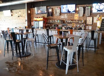 iowa/ottumwa/restaurant/warehouse-barbecue-co-brewhouse