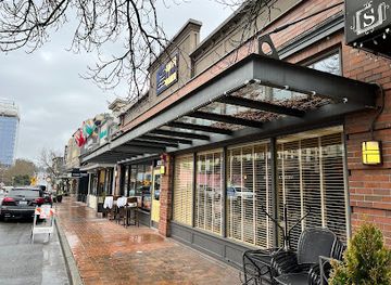 washington/bellevue/meydenbauer-bay/restaurant/bis-on-main