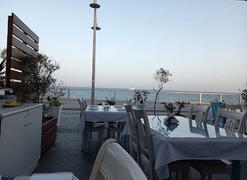 cyprus/larnaca/restaurant/namare-sea-food-bar