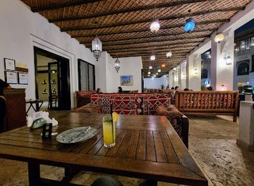 qatar/al-jassasiya-rock-carvings/restaurant/al-terrace-doha