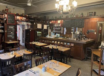 canada/quebec-city/saint-jean-baptiste/restaurant/le-bonnet-d-ane