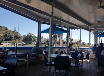 australia/northern-queensland/restaurant/odyssey-on-the-strand