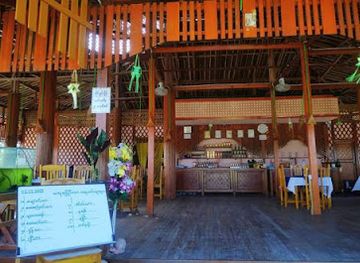 myanmar-burma/ngapali/restaurant/thazin-ayemya-lakeview-restaurant