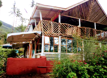 Maverick Camp, Rondavels & Homestay