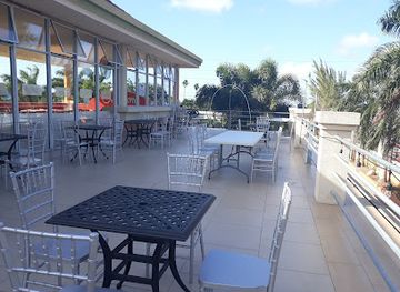 jamaica/runaway-bay-area/restaurant/milestone-restaurant-sports-bar-grill