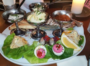 moldova/hotin-county/restaurant/julien-gastro-bistrot