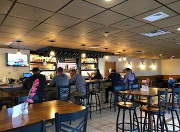maine/knox-county/restaurant/104-main-public-house