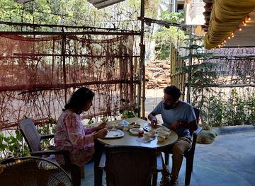 india/puducherry/auroville/restaurant/roots-kitchen-north-indian-home-cafe