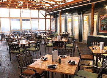 michigan/ann-arbor/restaurant/zingerman-s-roadhouse