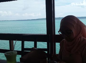 indonesia/pulau-wakatobi/restaurant/goa-air-kontamale