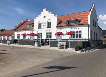 denmark/north-jutland/restaurant/gjol-kro-kroen-ved-fjorden