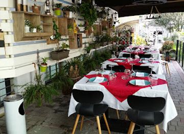 albania/tirana/restaurant/pata-negra