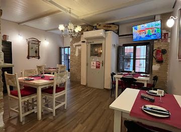 spain/granada/restaurant/vino-y-rosas-home-food