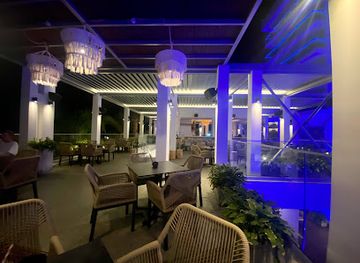 cyprus/nissi-beach/restaurant/famous-beach-bar-and-restaurant