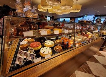 switzerland/zurich/restaurant/confiserie-sprungli