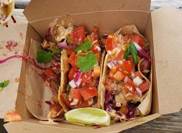 ireland/the-kerry-way/restaurant/eleven77-food-bus